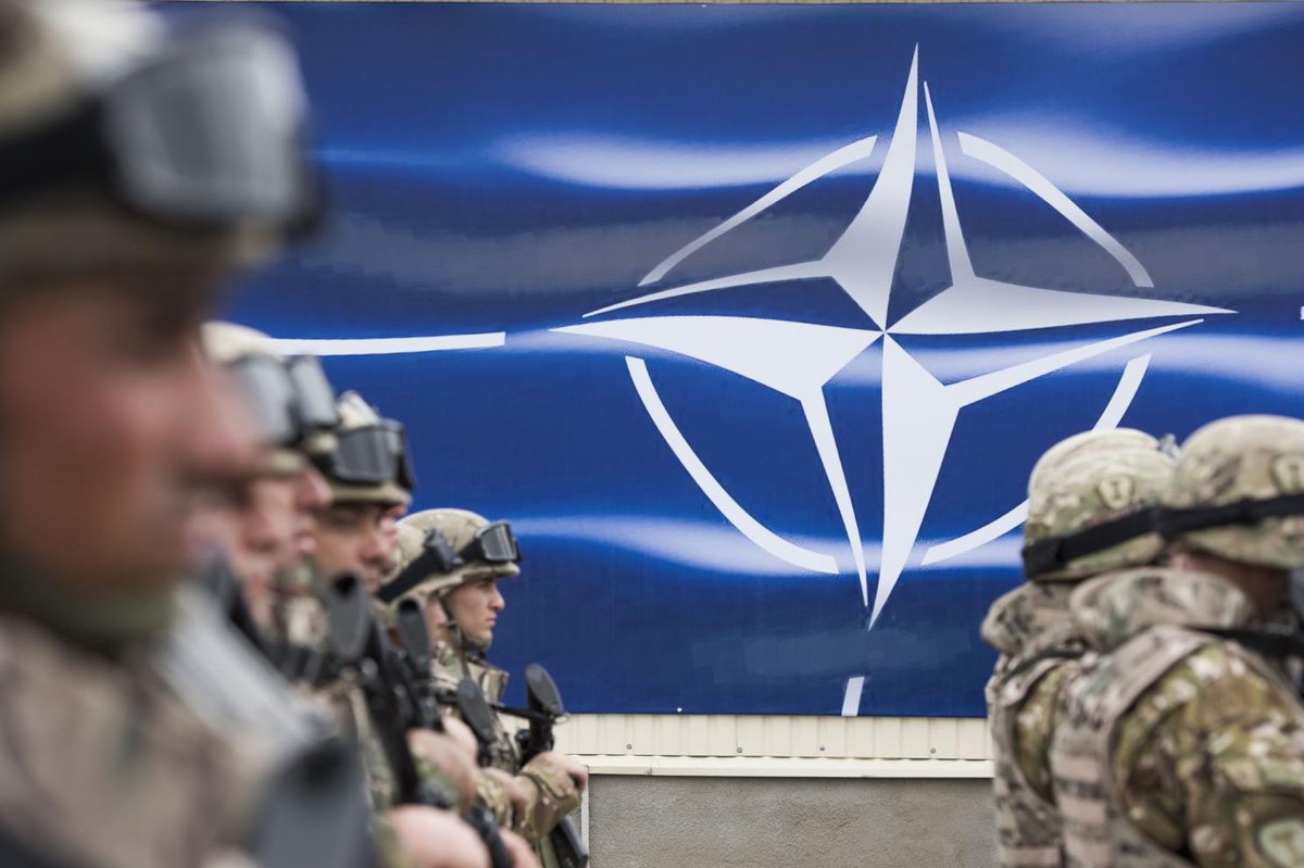 NATO trimite mai multe trupe în estul Europei, de vreme ce nu mai este legată de vechile angajamente față de Rusia