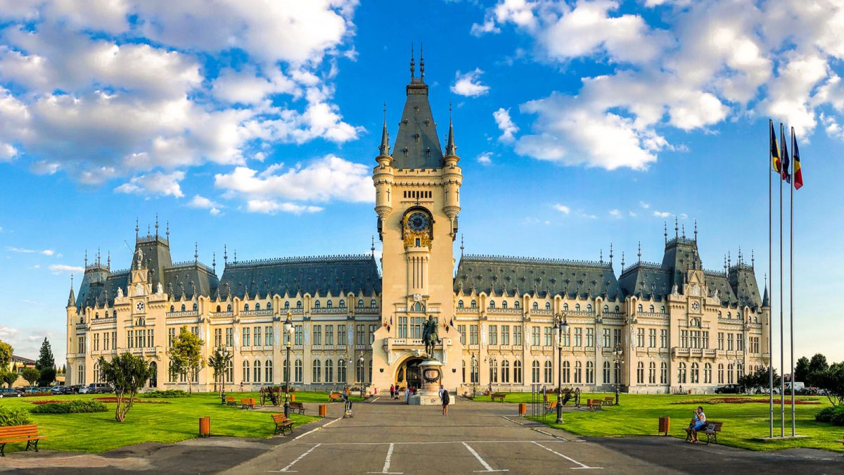 Recital vocal – instrumental susținut la Palatul Culturii din Iași