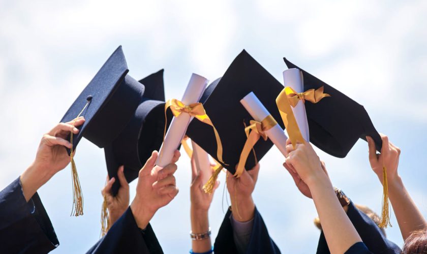 Liga Studenților din Iași critică organizarea întâlnirilor simulacru la UMFST Târgu Mureș pentru a ascunde problemele studenților