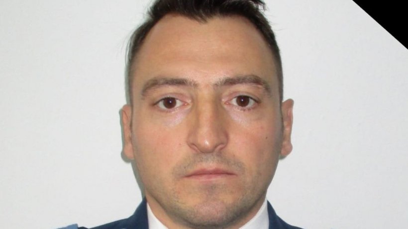 Un paraşutist militar a murit după ce a căzut în gol în timpul unui exerciţiu pe aerodromul din Boboc