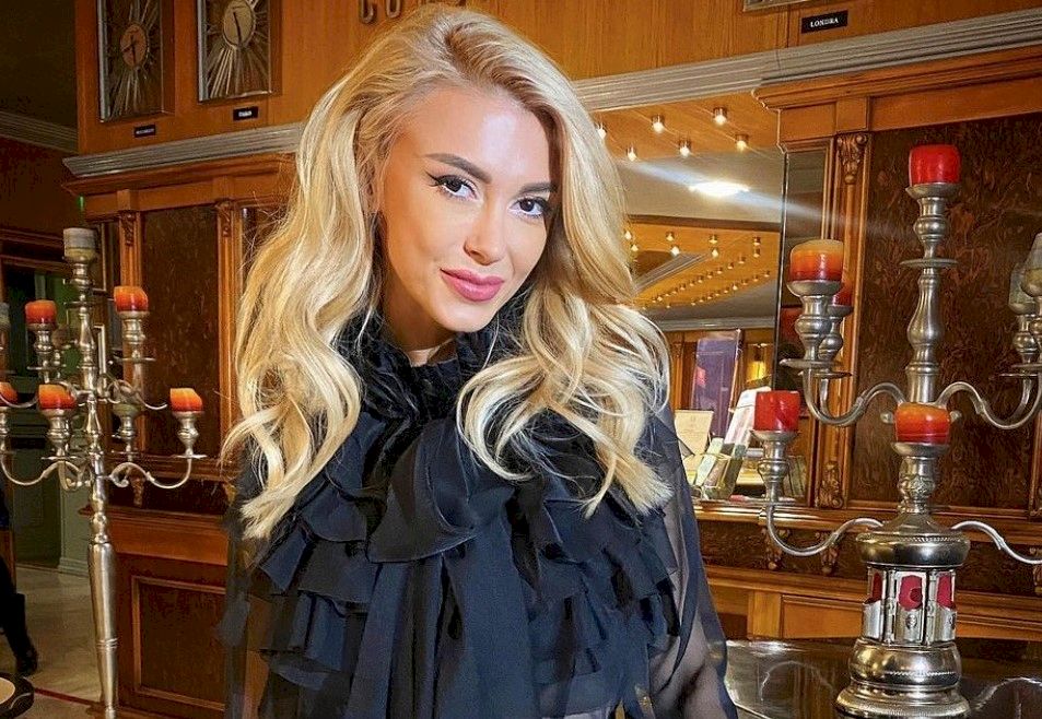Andreea Bălan a fost reclamată la Protecția Animalelor de către fostul soț, George Burcea. Cântăreața a reacționat imediat