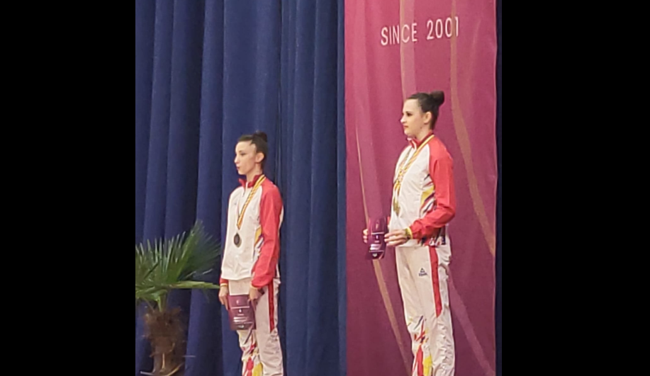 Ieşeanca Andreea Verdeş a cucerit trei medalii de argint şi una de bronz la gimnastică ritmică