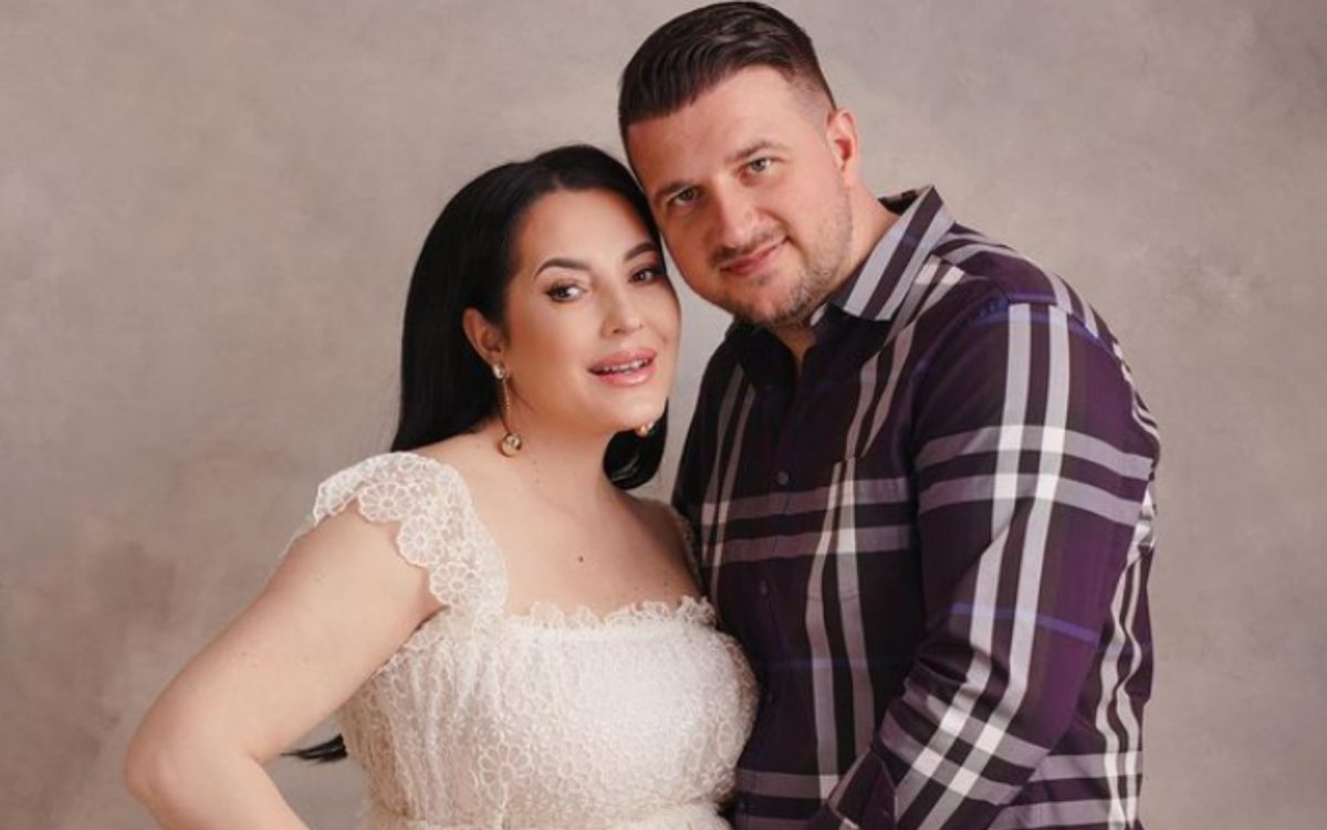 Angela Rusu, sfaturi pentru mamele care se confruntă cu depresia postnatală. Cum a reușit artista să depășească problemele