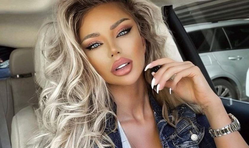Bianca Drăgușanu a surprins din nou în ipostaze sexy. Gabi Bădălău a anunțat că s-a despărțit de celebra blondină