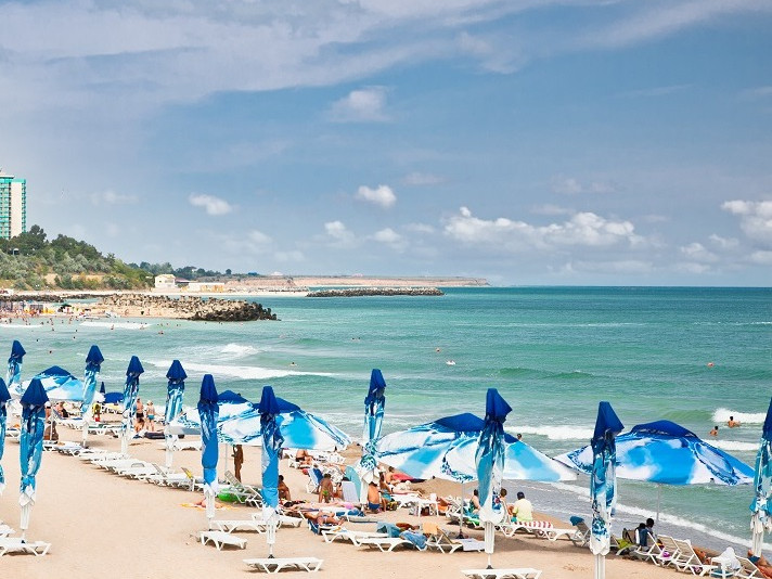 Ediţia XL a evenimentului „Litoralul pentru toţi”. Iată cât costă o noapte de cazare la mare