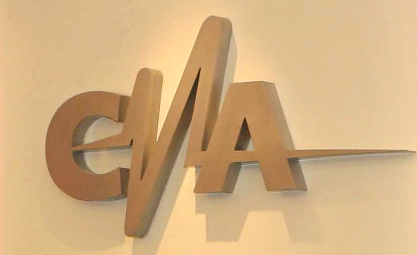 CNA transmite că Sorin Roșca Stănescu, Bogdan Comaroni și Cozmin Gușă răspândesc informații false