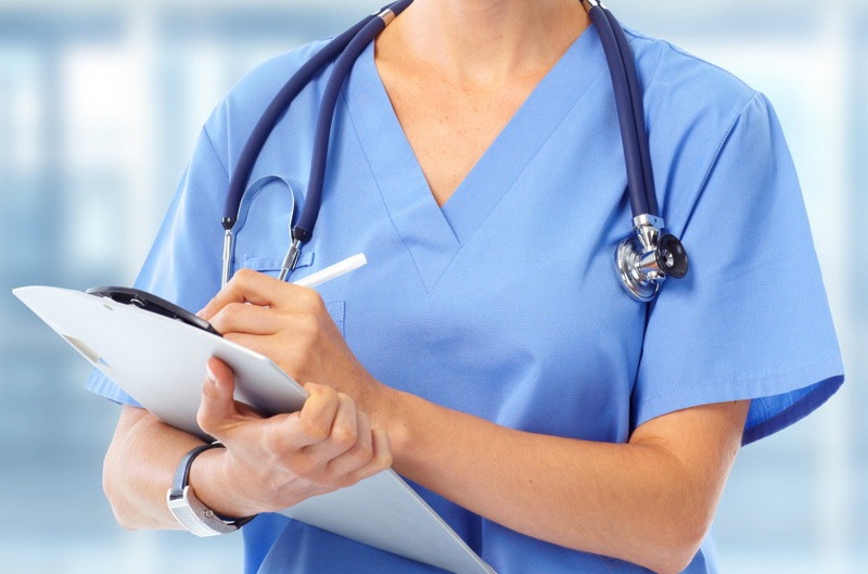 Colegiul Medicilor contestă noua lege, aflată în promulgare, ce vizează profesia medicală