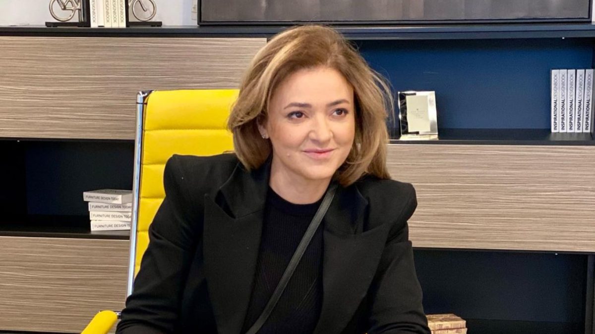 Cristina Bâtlan este o mămică fericită. Iată cum arată Adrian, fiul ei de 18 ani