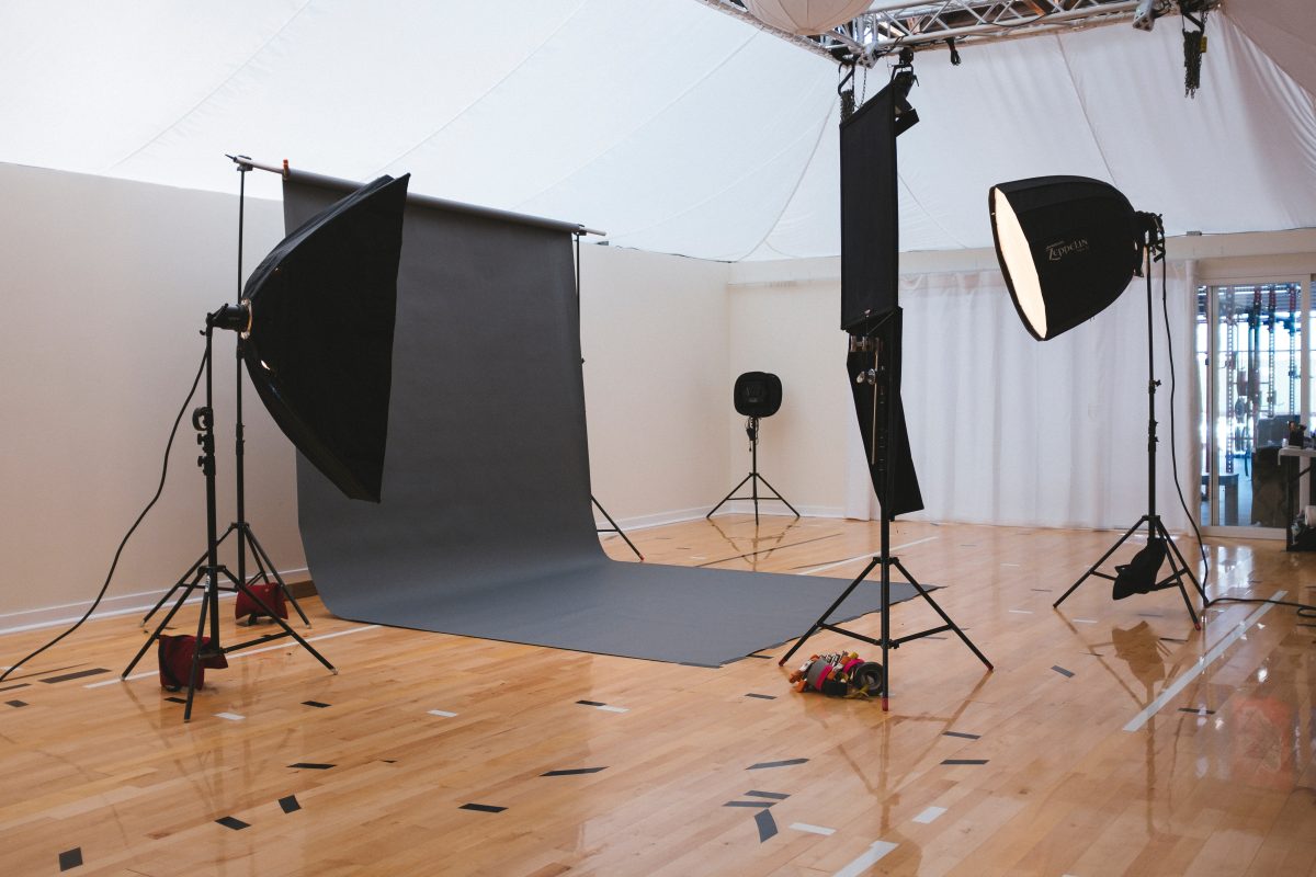 5 pași esențiali în amenajarea unui studio foto