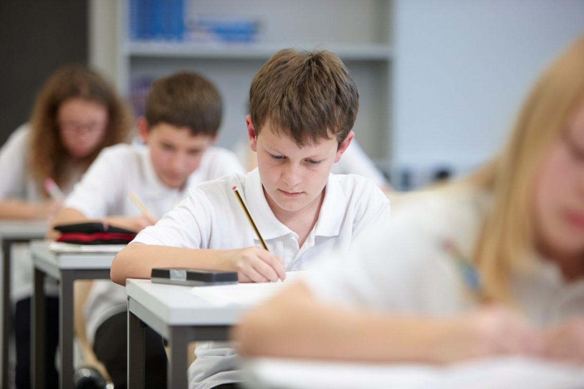 Aproape 800 de elevi ieșeni au susținut proba la limba română de la evaluare națională pentru clasa a IV-a – GALERIE FOTO