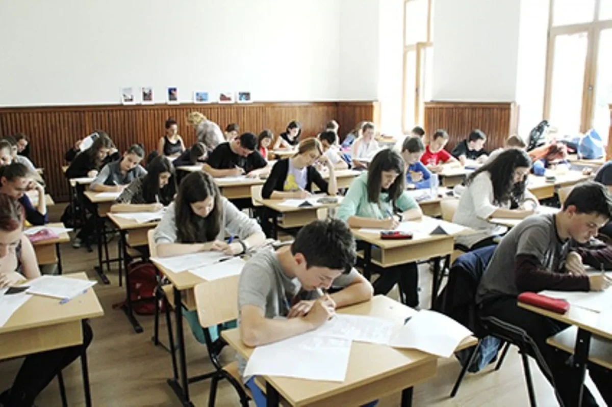 Evaluare Națională 2022 pentru elevii ieșeni de clasa a VI-a. Cum au arătat subiectele la limba română și comunicare