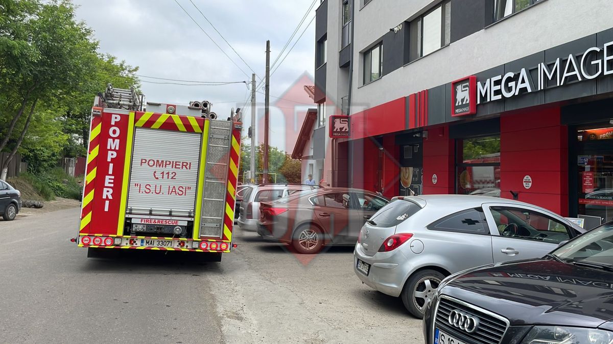 Incă un incendiu în judeţul Iași. Pompierii ieșeni intervin de urgență
