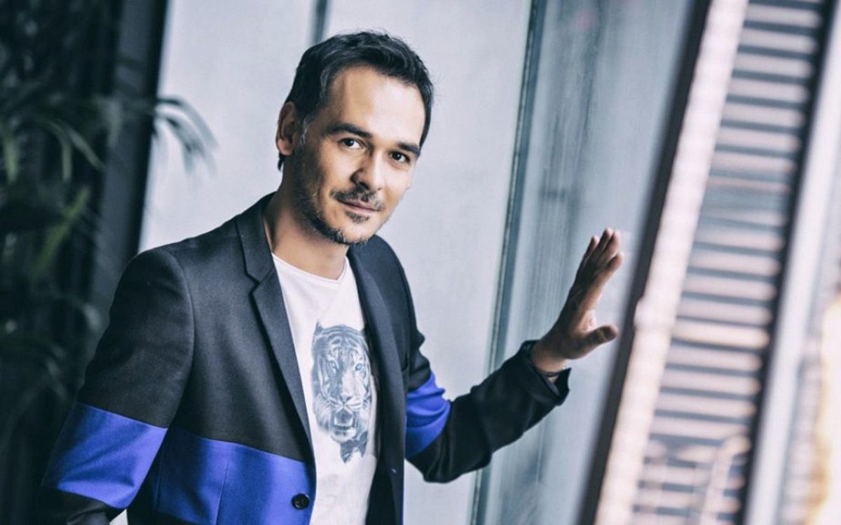 Răzvan Simion a recunoscut că ia o pastilă albastră în fiecare zi, în direct la TV! Telespectatorii au fost uimiți când au auzit la ce îl ajută
