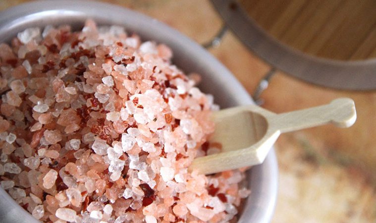 Sarea de Himalaya, alternativa sănătoasă fără E-uri. De ce să nu mai consumi sare iodată?
