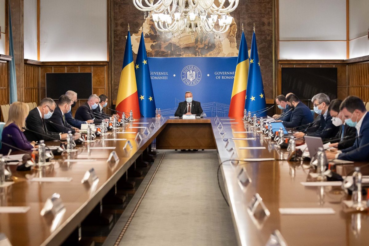 România trimite ajutor de urgență, gratuit, în Republica Moldova: sute de tone de benzină, motorină şi păcură