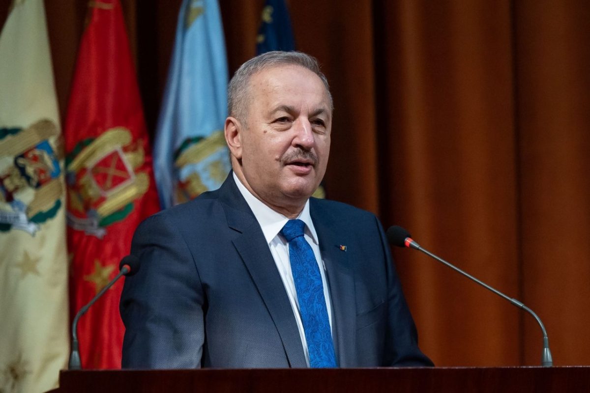 Vasile Dîncu, despre deficitul de înzestrare militară în unele ţări NATO