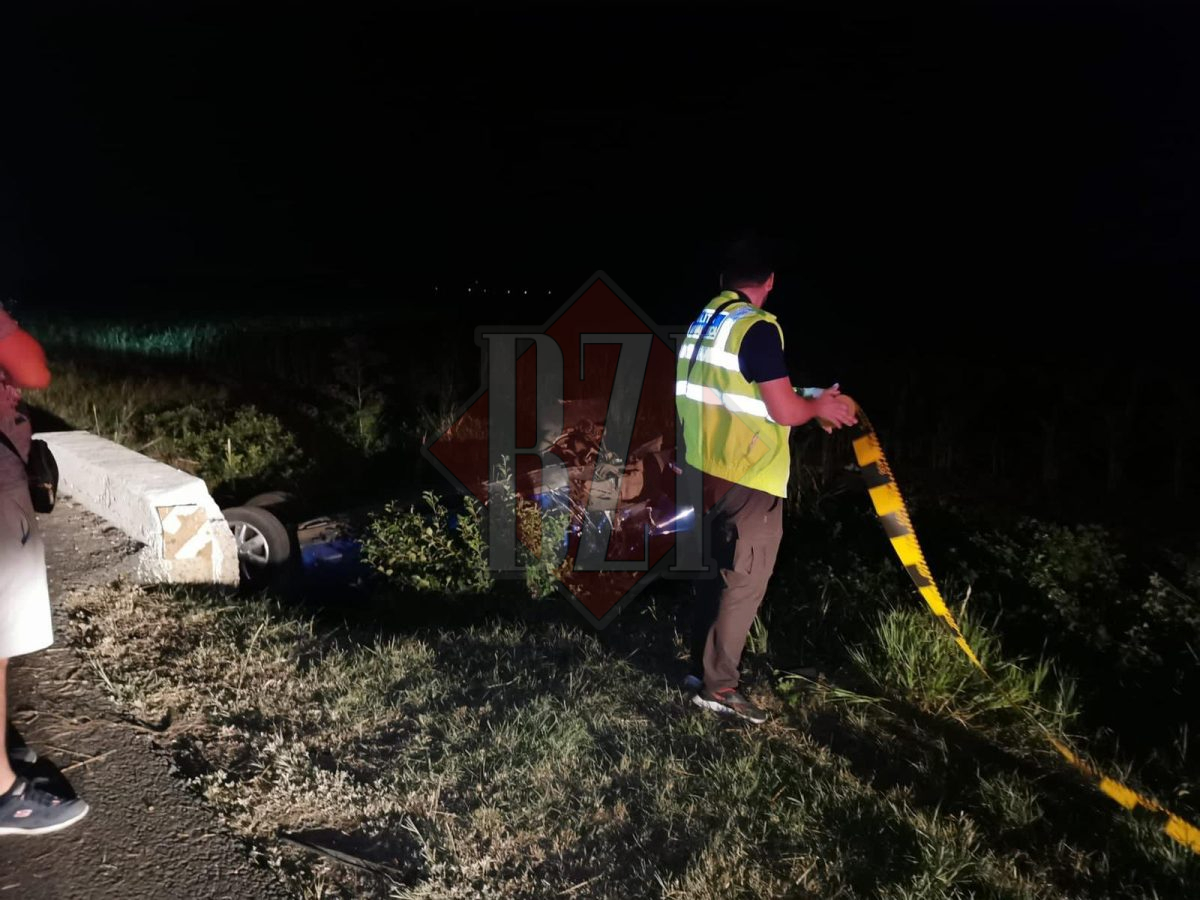 Loc blestemat la Iaşi? Azi noapte un alt accident rutier grav s-a petrecut în locul în care un tânăr a murit carbonizat după ce mașina în care se afla s-a răsturnat – EXCLUSIV/FOTO