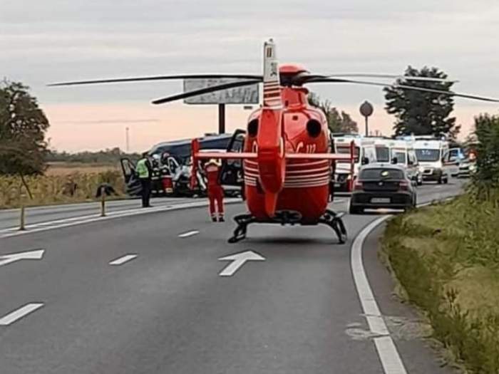 Accident rutier grav în judeţul Dâmboviţa – 11 persoane au fost rănite – VIDEO