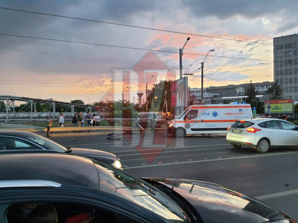 Accident rutier în Tudor. Două autoturisme au intrat în coliziune – EXCLUSIV, GALERIE FOTO