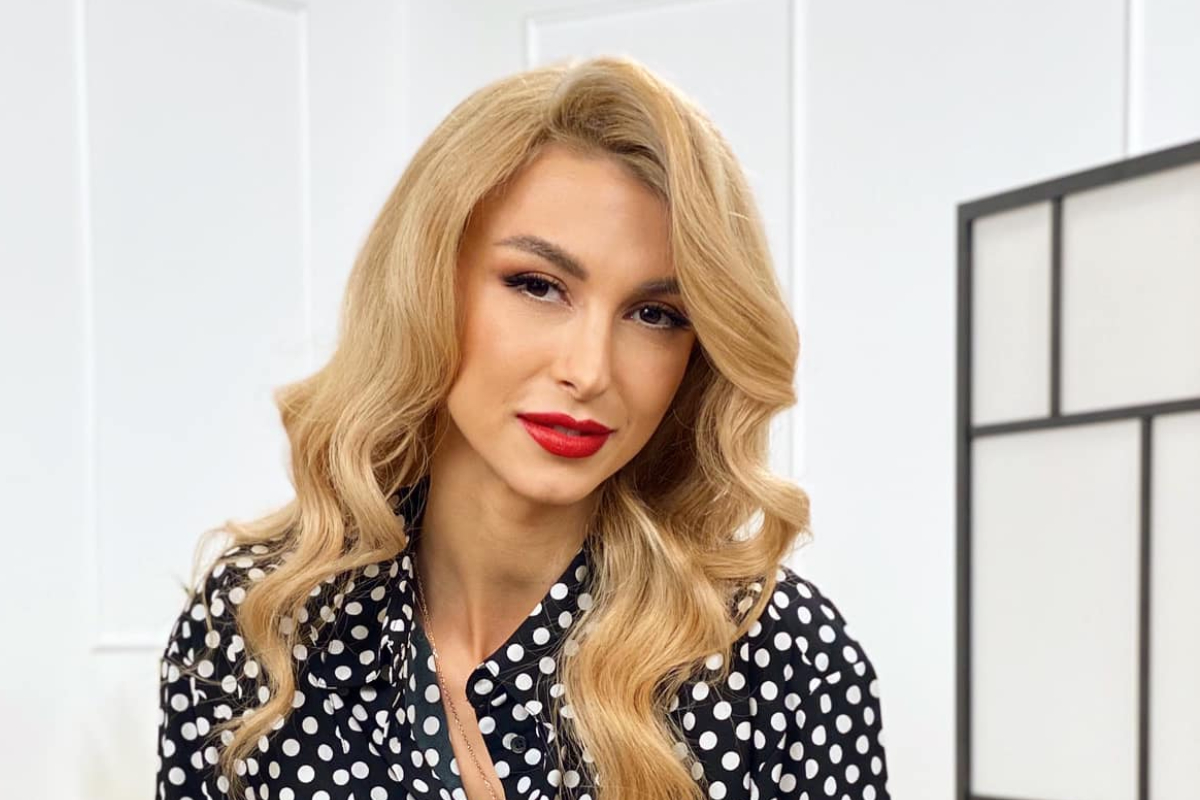 Andreea Bălan face furori pe Facebook. Cum s-a afișat frumoasa artistă alături de fetițele sale