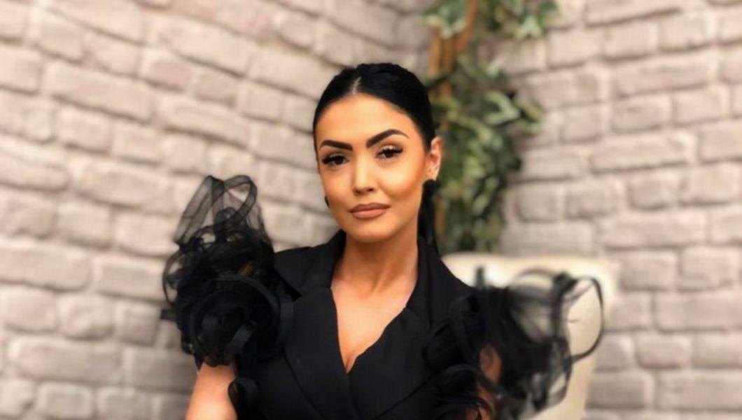 Andreea Mantea, o prezență provocatoare pe Facebook. Ce spune vedeta despre căsătorie și trecutul său amoros