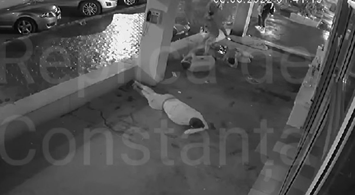 Patru bărbați din Constanța au fost bătuți până au leșinat. Nici un trecător nu a intervenit