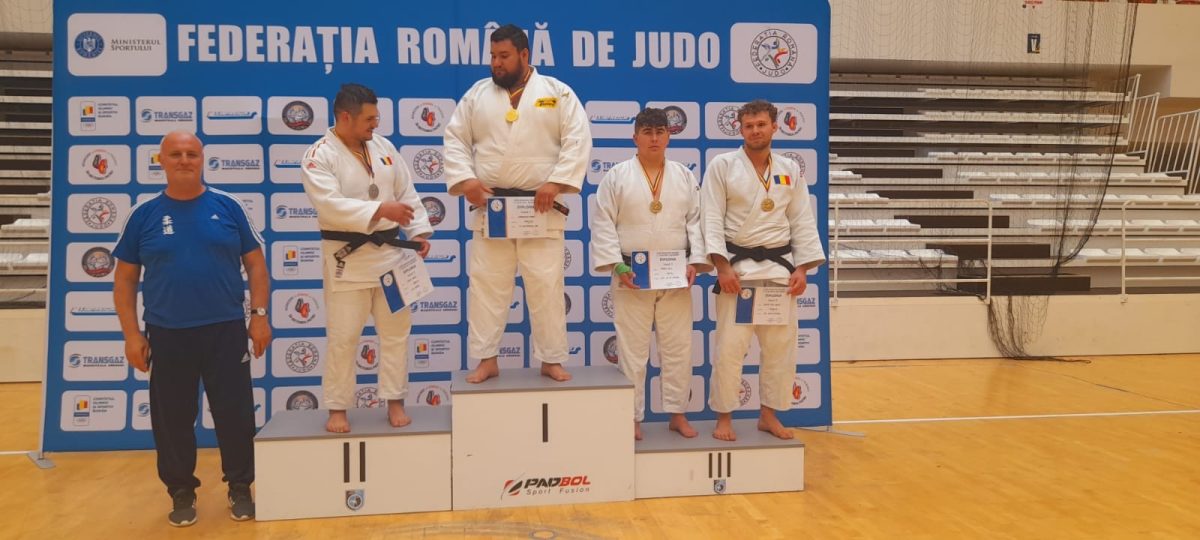 Vlăduț Simionescu, pregătit la CS POLITEHNICA IAȘI de antrenorul Costel Năftică, a cucerit sâmbătă Cupa României la judo, desfășurată la București