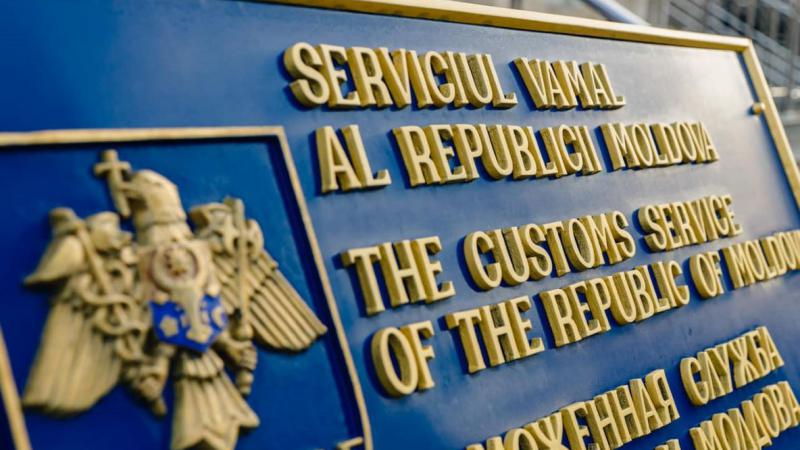 Probleme tehnice la vămile Albița și Sculeni: Nu funcționează programele pentru procesarea și controlul camioanelor