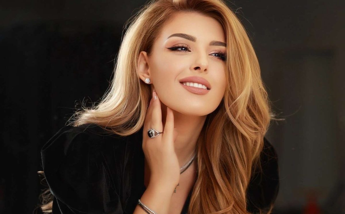 Diana Bișinicu își ascunde vârsta și arată spectaculos. Cu ce probleme de sănătate se confruntă frumoasa vedetă