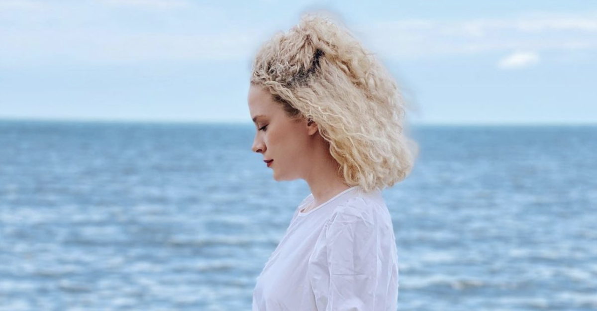 Cine este actrița Diana Roman? Vedeta a făcut furori pe Instagram într-o poză nud