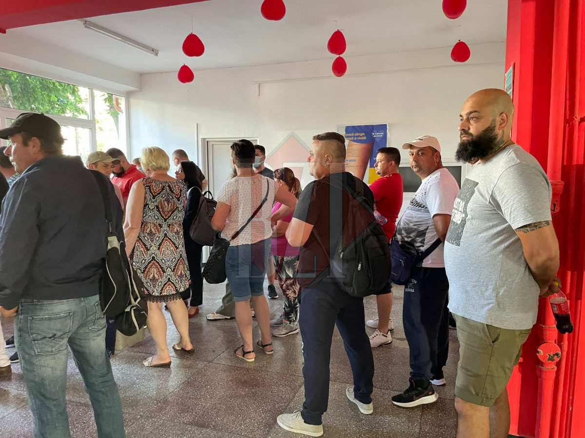 Angajaţii CITADIN SA s-au mobilizat pentru a dona sânge pentru colegii săi aflați în stare gravă – EXCLUSIV/FOTO