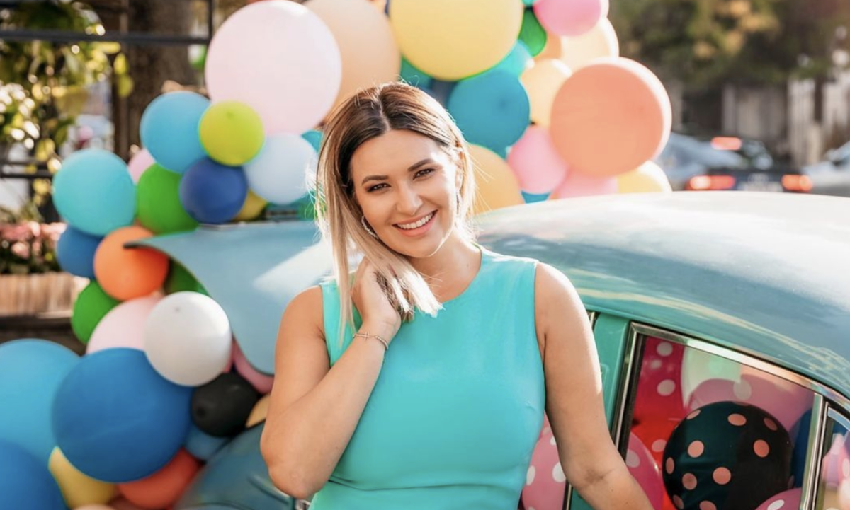 Cine este Ela Crăciun? Ce ar fi dispusă să facă vedeta pentru a-și salva căsnicia