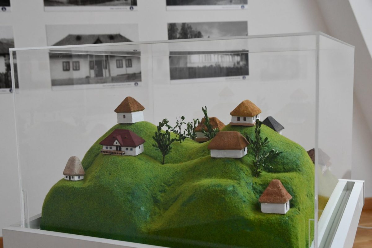 Expoziția temporară „Arhitectura țărănească din județul Iași”, vernisată de Centrul Județean al Culturii Tradițioanale Iași
