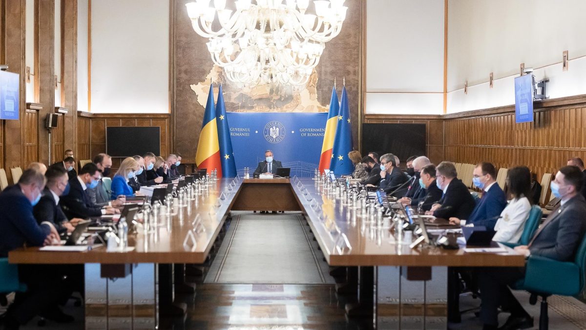 Guvernul vinde 1% din capitalul social al OMV Petrom până la 31 decembrie 2023