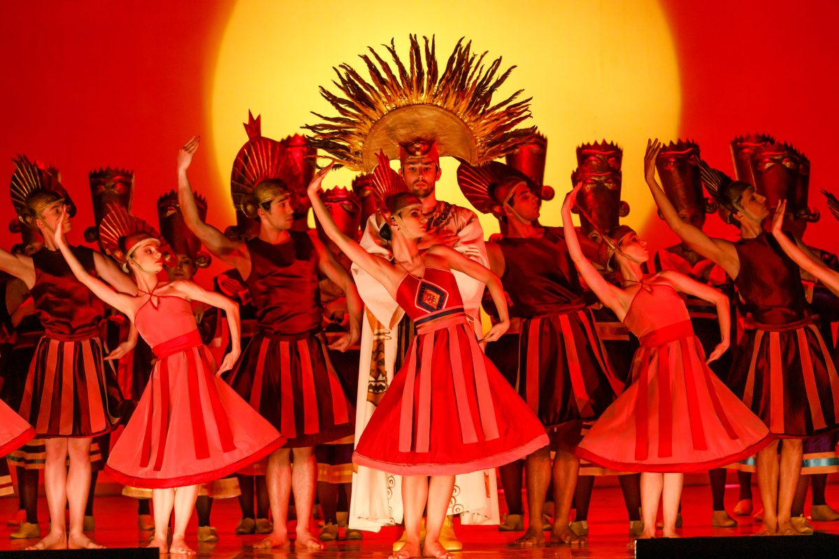 Spectacol susținut de Opera Iași pe scena Operei Naționale București – FOTO