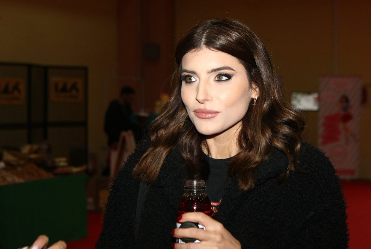 Ioana Voicu se pregătește de botezul fiicei sale. Când va avea loc marele eveniment și cine vor fi nașii