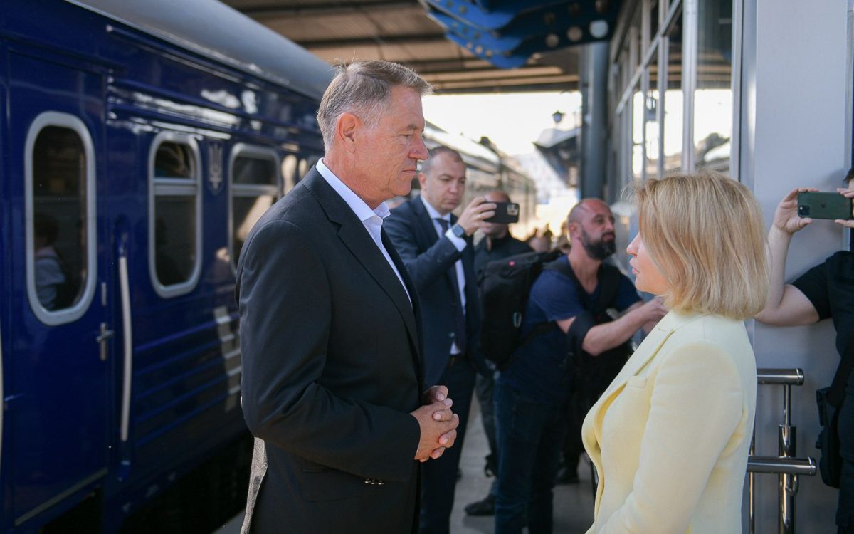 Președintele Klaus Iohannis a ajuns la Kiev. El se alătură altor lideri europeni – FOTO