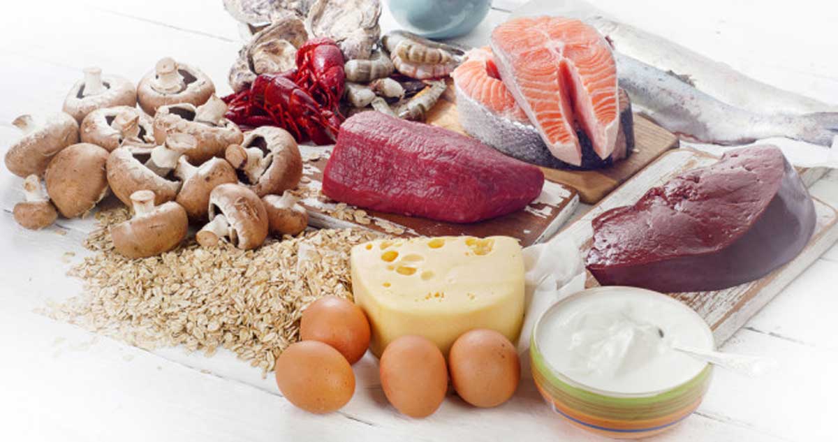 mai multe alimente pe o masa care contin vitamina b12