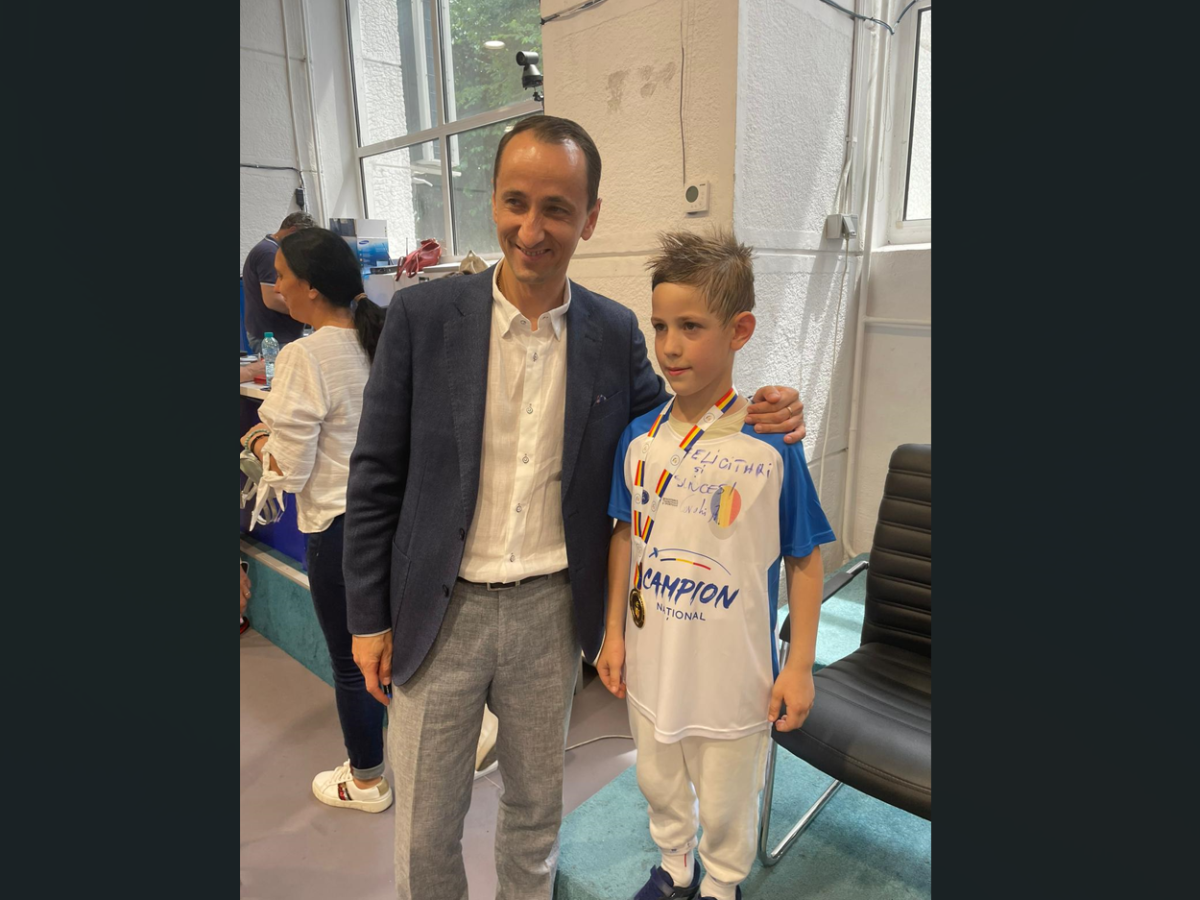 Luca Asăvoaie, cel mai tânăr campion al scrimei