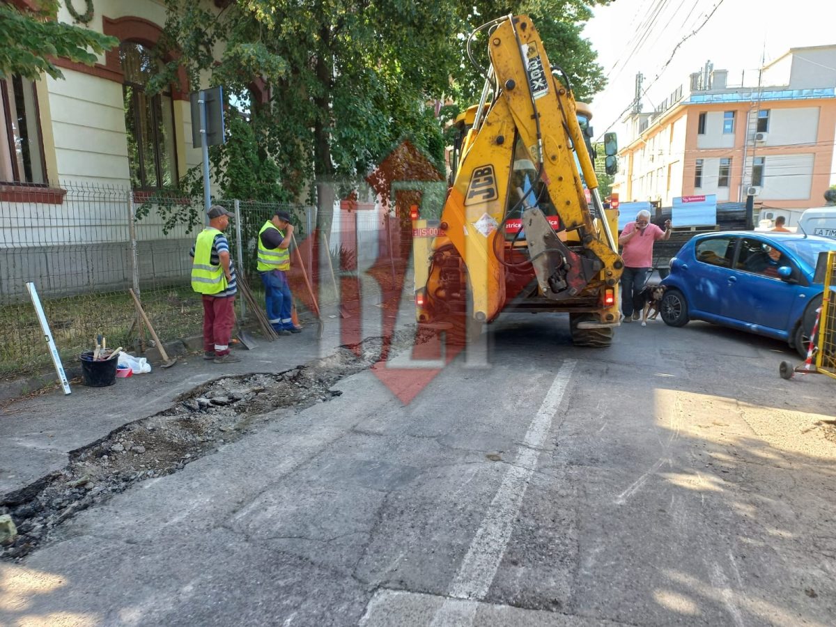 Atenţie, şoferi! Circulaţie blocată pe strada Octav Botez din cauza unor lucrări – FOTO