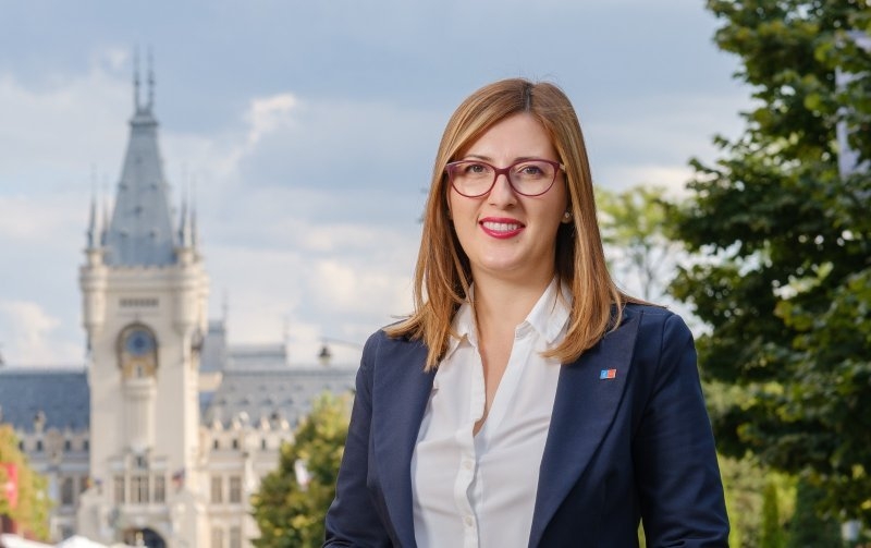 Ieșeanca Monica Berescu își anunță demisia din Biroul Naţional al USR: „E greșit să încurajezi parlamentarii să plece”