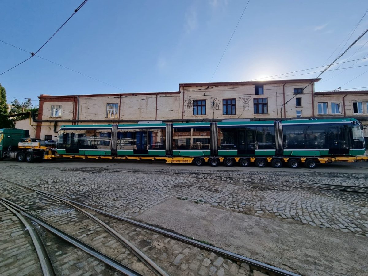 Al șaptelea tramvai modern Bozankaya a ajuns în Depoul CTP Iași