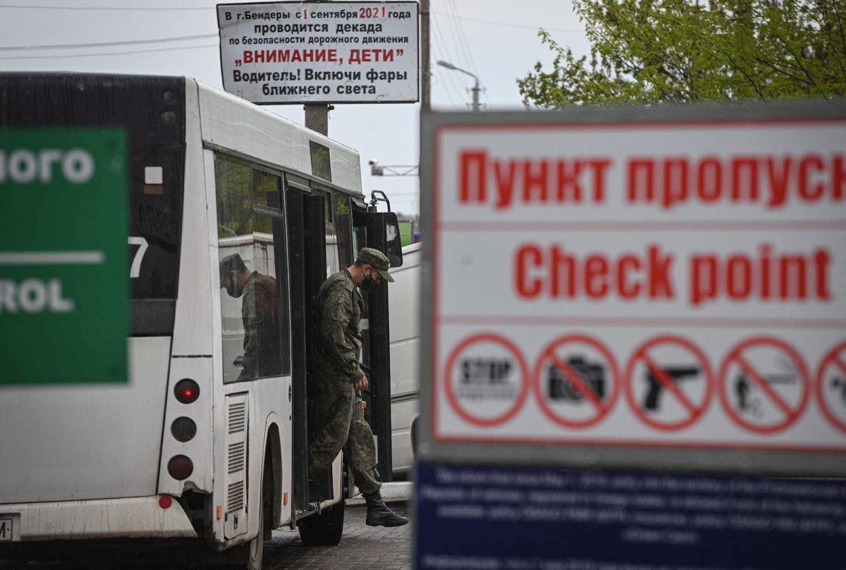 Incident la Tiraspol: Două grenade au fost aruncate pe teritoriul unității de rezervă a pacificatorilor