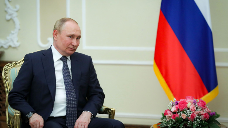 În ciuda sancţiunilor, Vladimir Putin spune că Gazprom îşi va îndeplini în totalitate obligaţiile