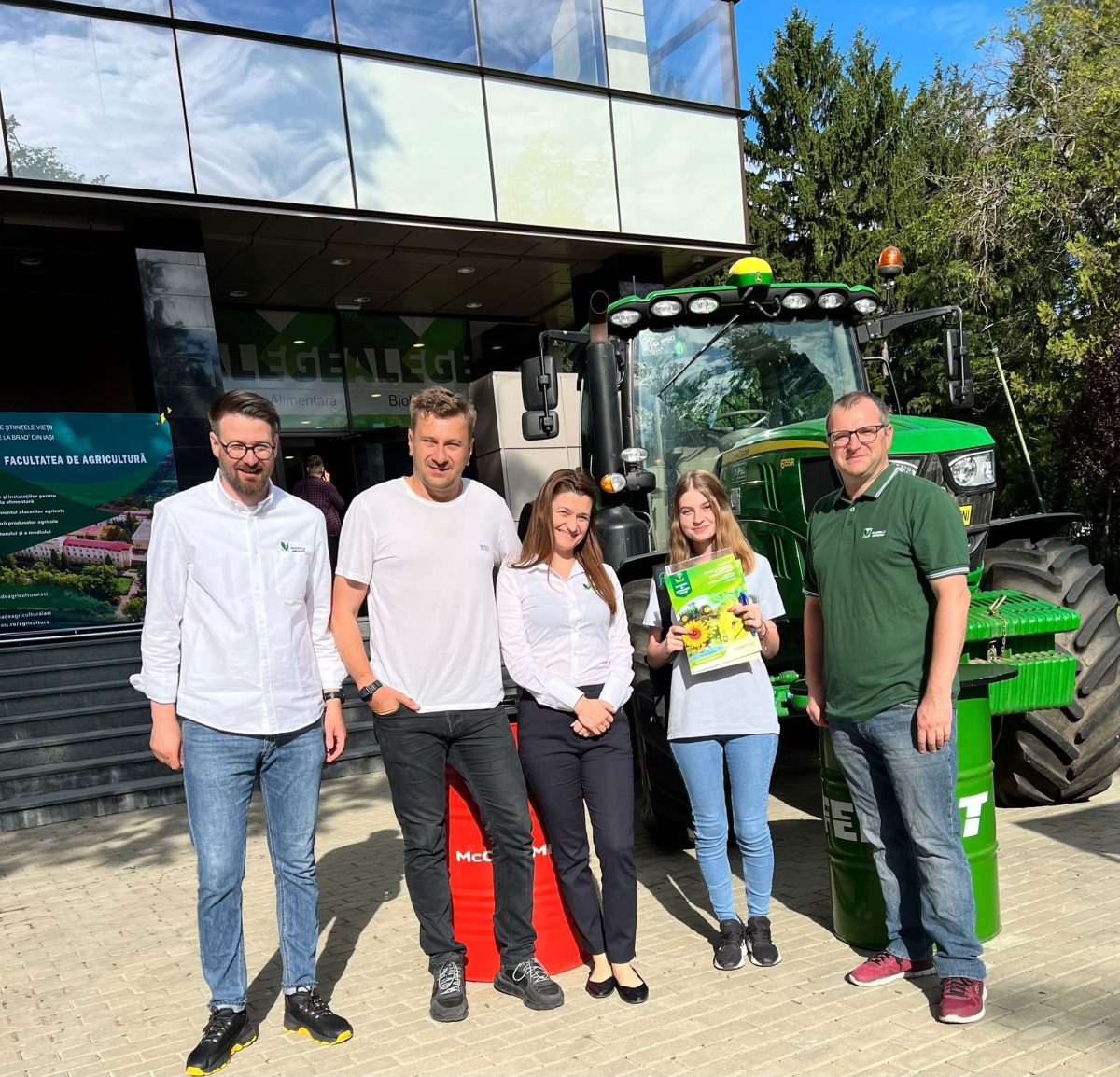 USV Iaşi felicită primii tineri care s-au înscris la Facultatea de Agricultură. Admiterea continuă!