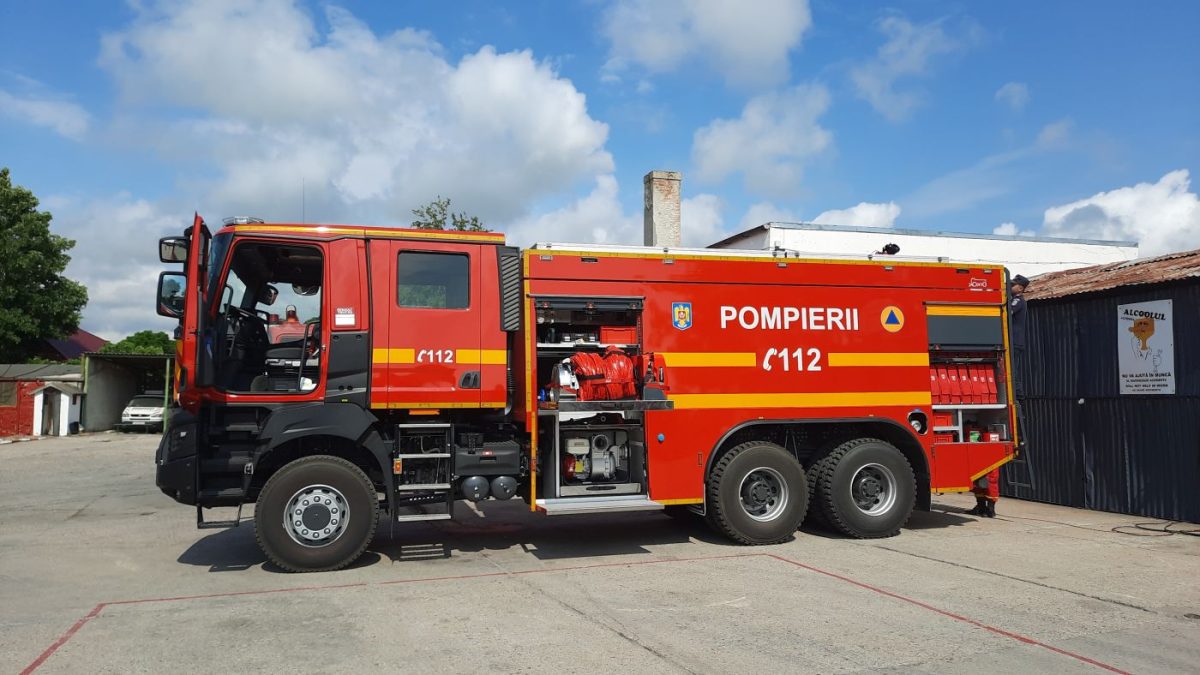 Un nou incendiu de vegetație uscată a izbucnit în municipiul Iași – EXCLUSIV