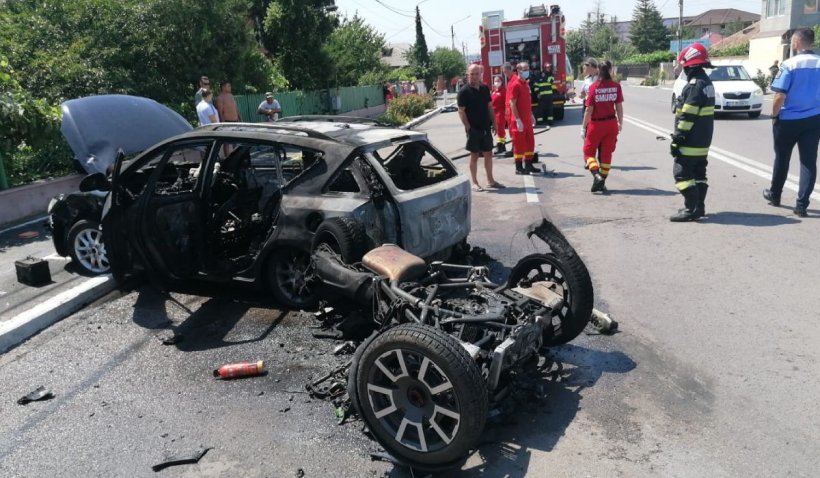 Un bărbat a murit pe loc într-un accident urmat de incendiu în Valu lui Traian, Constanţa