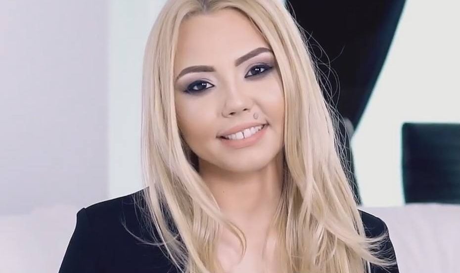 Au trecut cinci ani de la moartea Denisei Răducu. Ce mesaje au apărut pe pagina de Facebook a surorii sale: „Ai plecat să le cânți îngerilor”