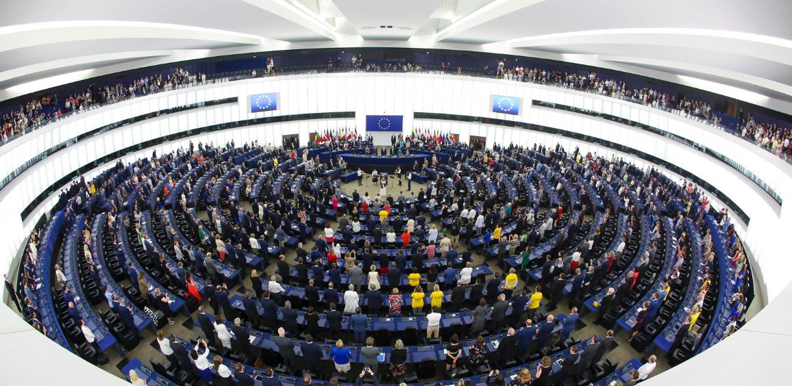 Europarlamentarii au votat pentru dreptul la avort. Cum au votat politicienii români