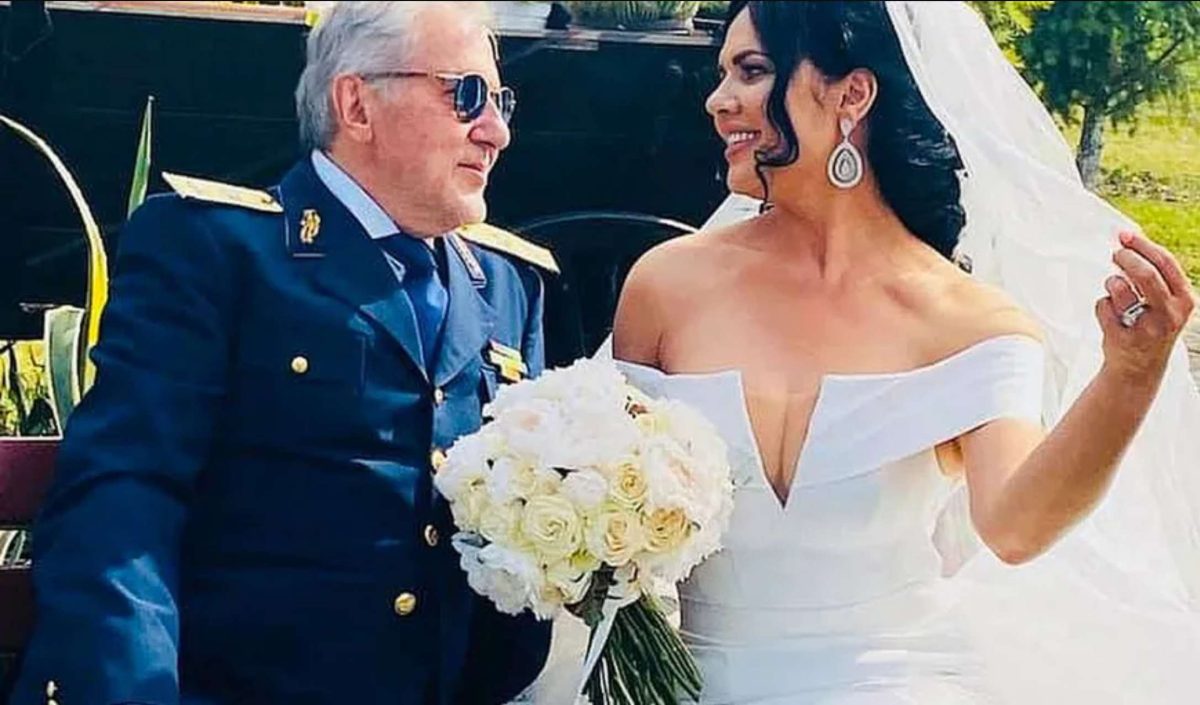 Ilie Năstase şi Ioana Simion, ultimele pregătiri pentru nuntă. Vor participa 400 de invitaţi